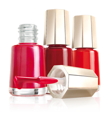 Mini Color nail polish — Make-up the nails, while allowing them to breathe naturally.